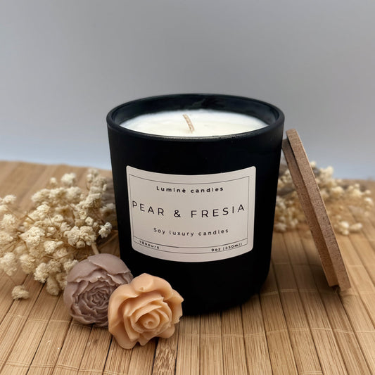 Pear & Fresia – Luxury Soy Candle